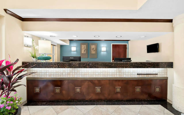photo 2 of Best Western Intracoastal Inn