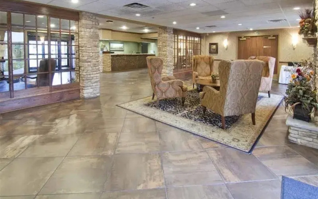 photo 3 of Best Western Kelly Inn-Plymouth