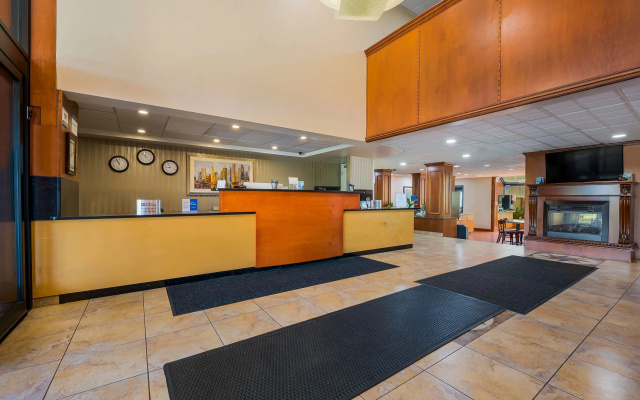 photo 2 of Best Western Detroit Livonia