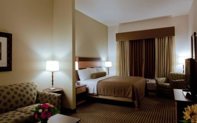 photo 4 of Spark by Hilton Phoenix East Mesa