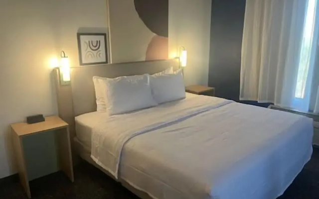 photo 3 of Best Western Legacy Inn & Suites
