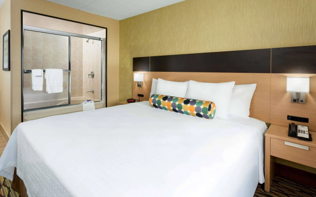 photo 4 of Best Western Leisure Inn