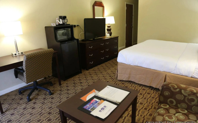 photo 4 of Clarion Hotel Conference Center South