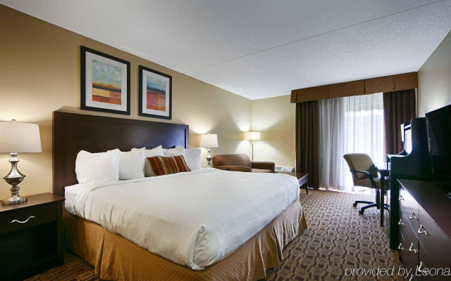 photo 5 of Clarion Hotel Conference Center South