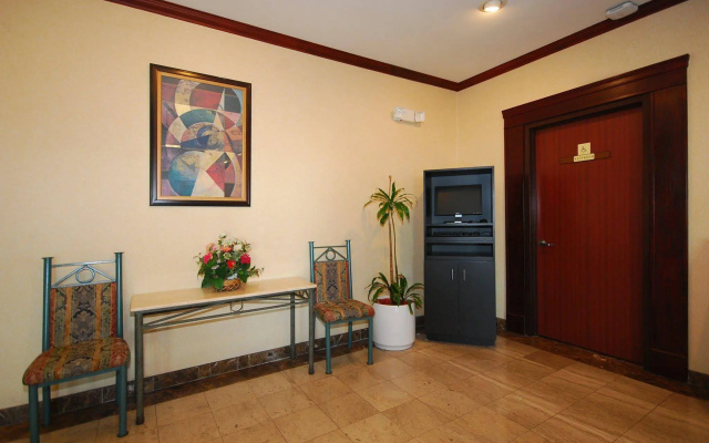 photo 3 of Best Western Los Angeles Worldport Hotel