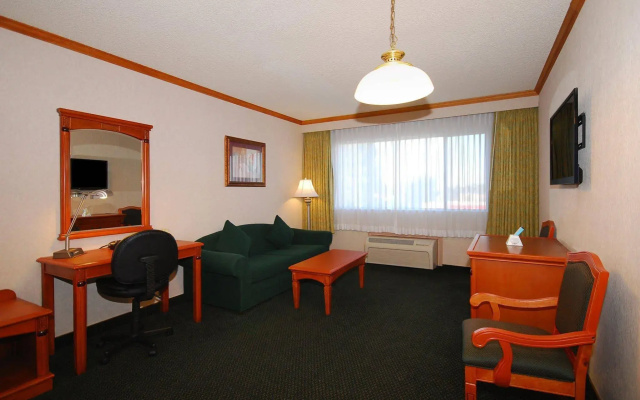 photo 4 of Best Western Los Angeles Worldport Hotel
