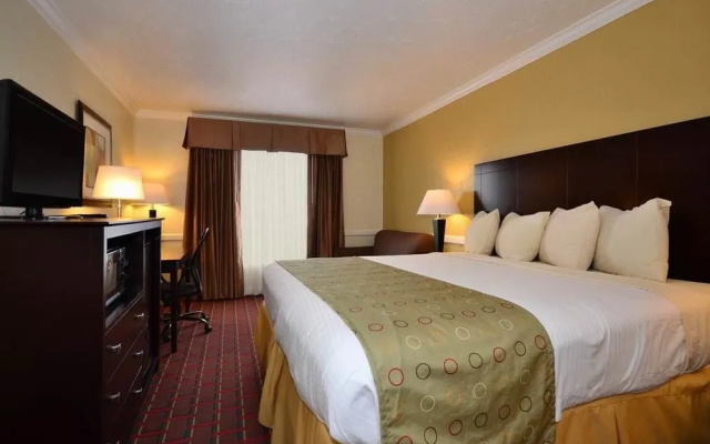 photo 5 of Motel 6 Dallas, Tx - Downtown