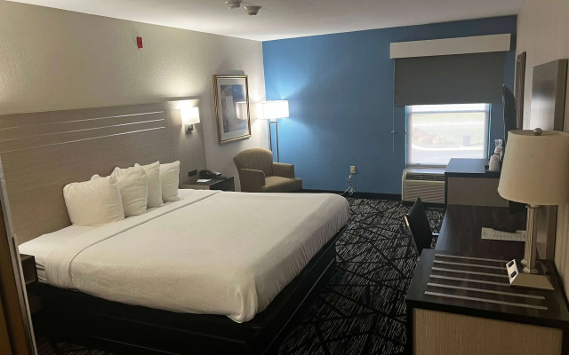 photo 5 of Baymont by Wyndham Monroe Ohio