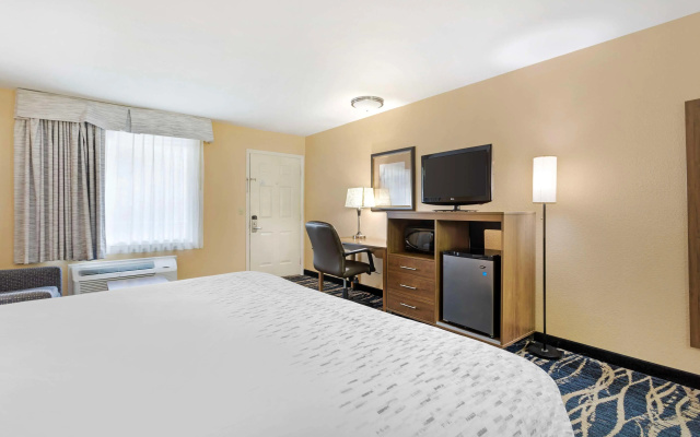 photo 3 of Best Western Mountainbrook Inn