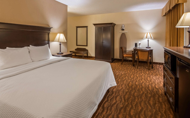 photo 3 of Best Western Music Capital Inn