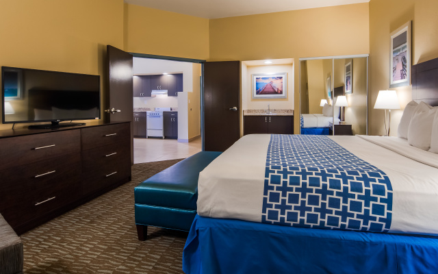 photo 3 of Best Western Naples Plaza Hotel
