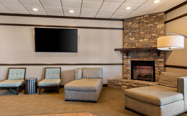 photo 3 of Best Western Newport Inn