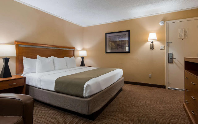 photo 3 of SureStay Plus by Best Western Covington