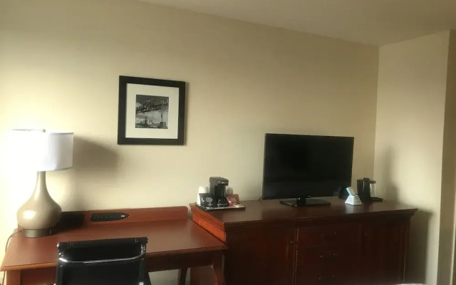 photo 3 of Best Western O Fallon Hotel