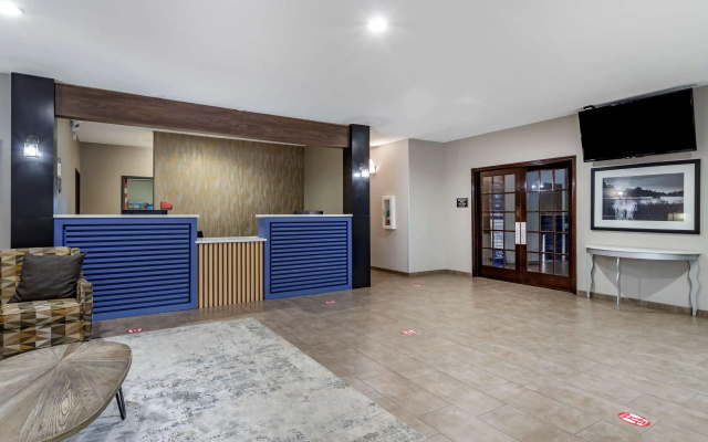 photo 4 of Best Western Oakdale Inn