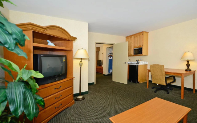 photo 4 of Best Western of Long Beach