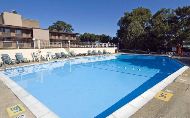 photo 3 of Best Western Oritani Hotel