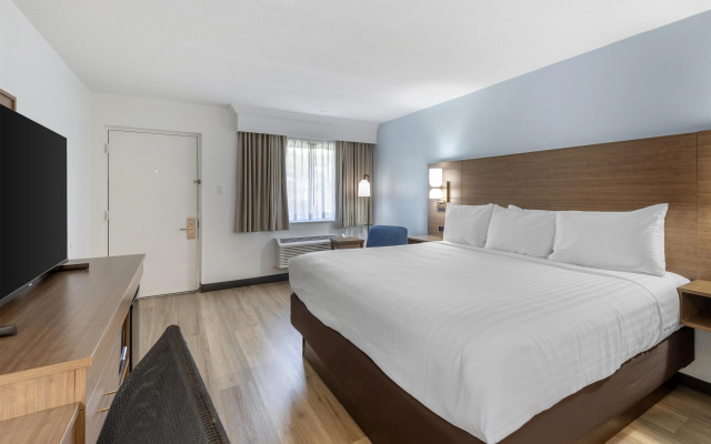 photo 3 of Best Western Palm Beach Lakes
