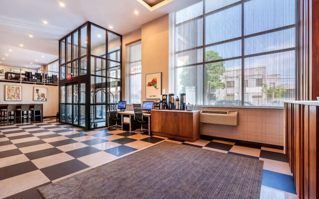 photo 2 of Best Western Plus Plaza Hotel