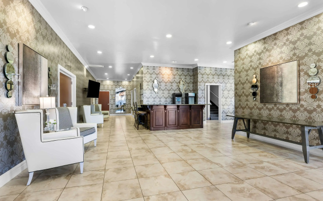 photo 2 of Best Western Plus Abbey Inn