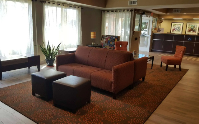 photo 2 of Best Western Plus Airport Inn and Suites