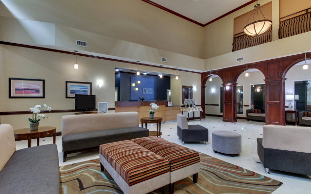 photo 2 of Holiday Inn Express & Suites Allentown West by IHG