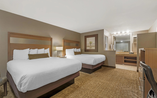 photo 3 of Best Western Plus Anaheim Inn