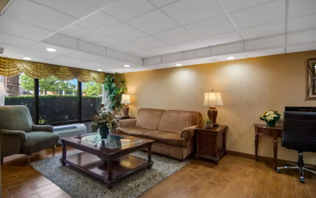 photo 2 of Best Western Plus Aquia/quantico Inn
