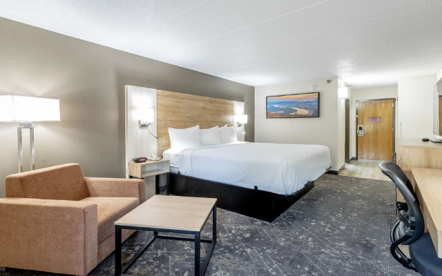 photo 2 of Comfort Inn & Suites Chattanooga-East Ridge