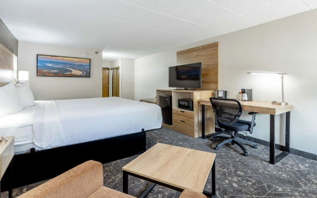 photo 3 of Comfort Inn & Suites Chattanooga-East Ridge