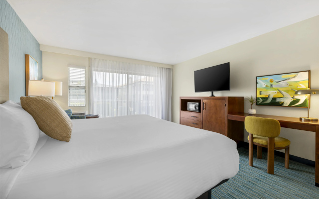 photo 5 of Best Western Plus Beach View Lodge Carlsbad