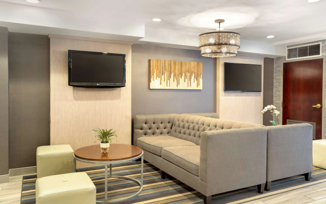 photo 2 of Best Western Plus Fairfield Hotel