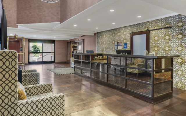 photo 2 of Best Western Plus Brookside Inn