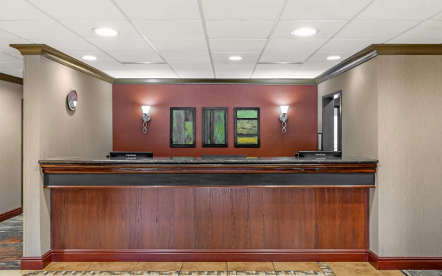 photo 2 of Best Western Cascade Inn & Suites