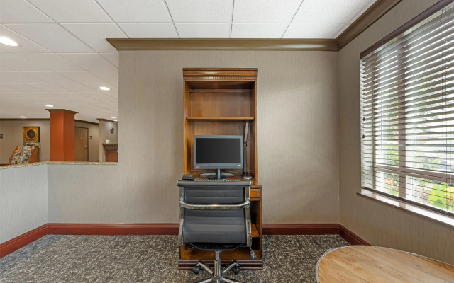 photo 4 of Best Western Cascade Inn & Suites