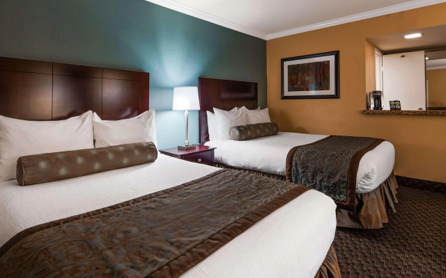 photo 3 of Best Western Plus Casino Royale - Center Strip