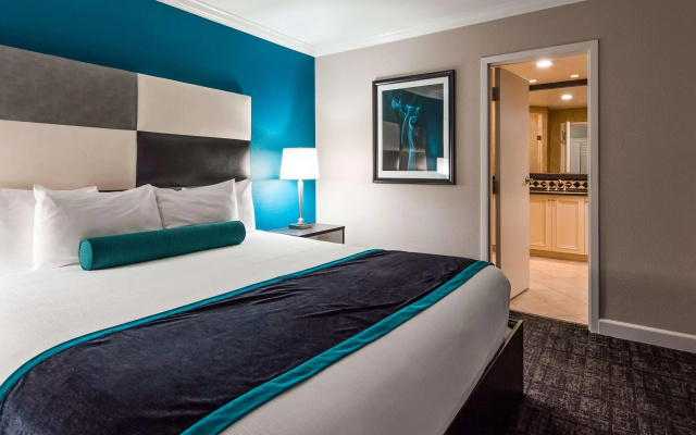 photo 4 of Best Western Plus Casino Royale - Center Strip