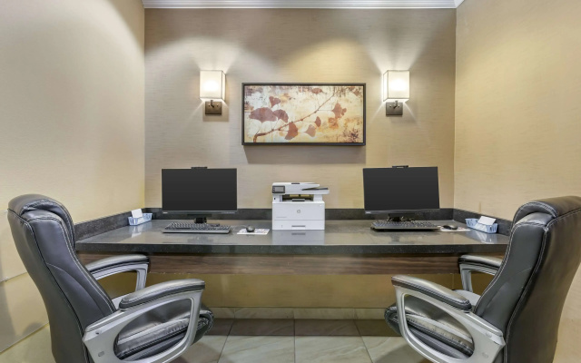 photo 3 of Best Western Plus Chandler Hotel & Suites