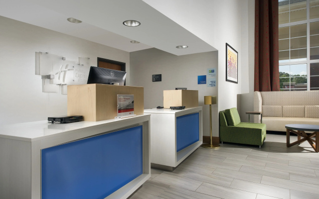 photo 3 of Holiday Inn Express & Suites Charlottesville - Ruckersville by IHG