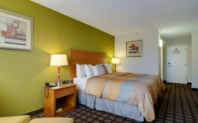 photo 3 of Best Western Plus Chicago Hillside