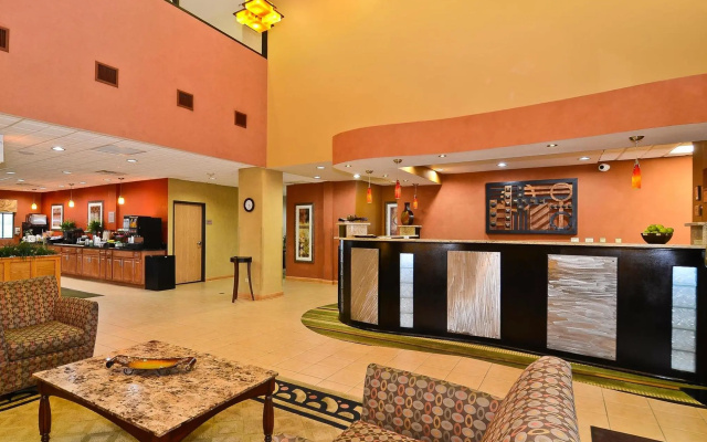 photo 2 of Spark by Hilton Oak Forest