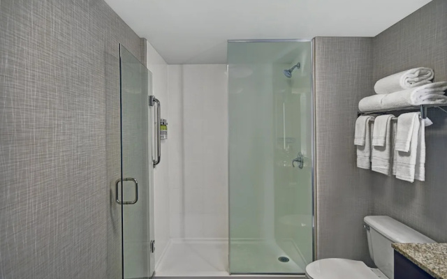 photo 2 of Best Western Plus Cincinnati Riverfront