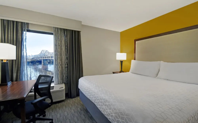 photo 3 of Best Western Plus Cincinnati Riverfront