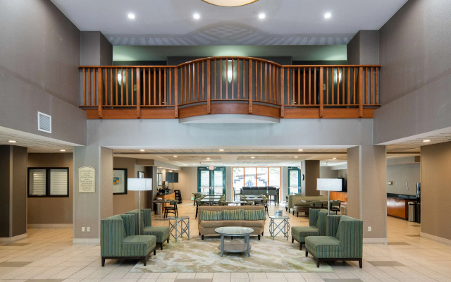 photo 2 of Best Western Inn & Suites San Mateo - San Francisco Airport