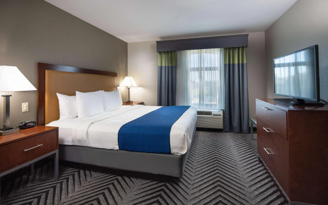 photo 4 of Best Western Inn & Suites San Mateo - San Francisco Airport