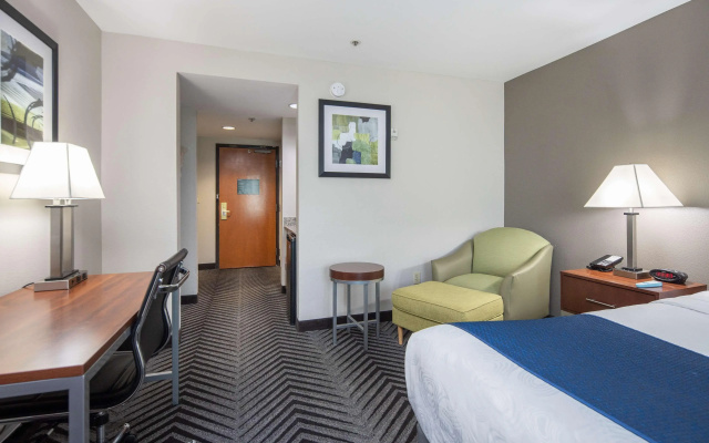 photo 5 of Best Western Inn & Suites San Mateo - San Francisco Airport