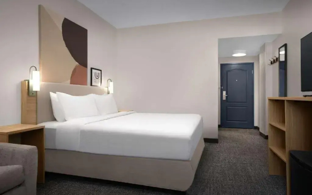 photo 3 of Best Western PLUS Denver Tech Center Hotel