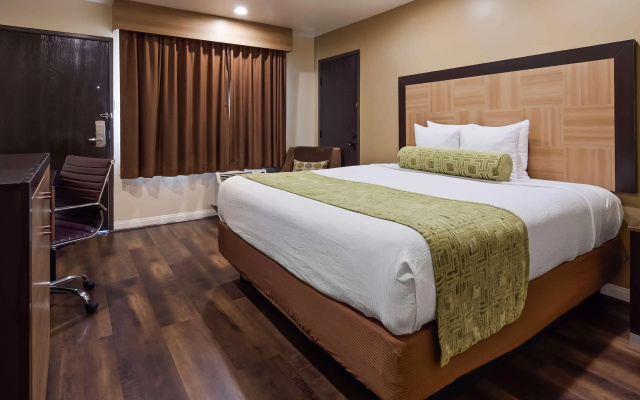 photo 4 of Best Western Plus Glendale