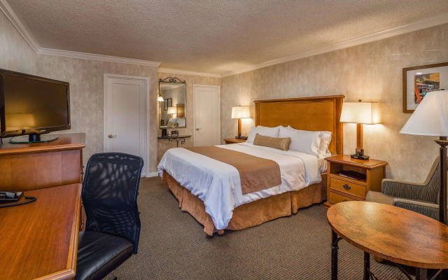 photo 4 of SFO Airport Hotel, El Rancho Inn BW Signature Collection