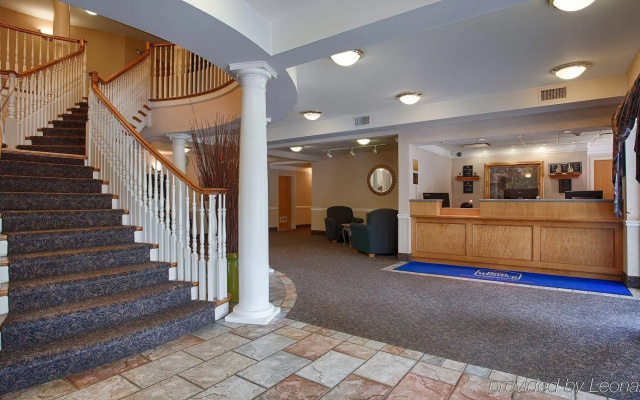 photo 2 of Best Western Plus Executive Court Inn & Conference Center